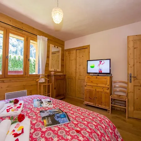 Les Chosalets Chalet Sleeps 8 Domek alpejski *