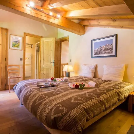 Domek alpejski Les Chosalets Chalet Sleeps 8 Chamonix