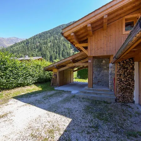 Domek alpejski Les Chosalets Chalet Sleeps 8 *